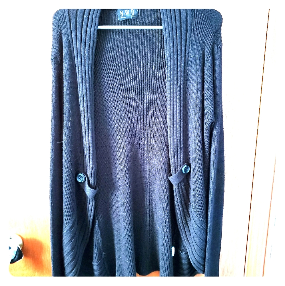 Cardigan sweater